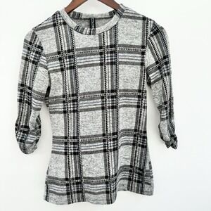 Colori Women's Sweater Grey And Blue Plaid 3/4 Sleeves Size Small (27"‎ Waist)